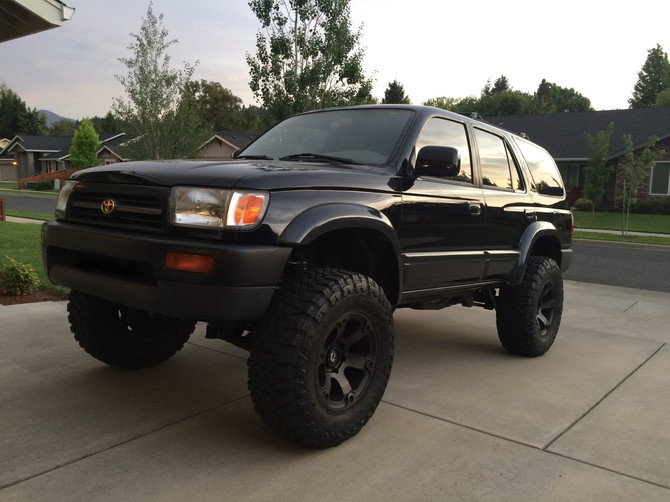 1996 Toyota 4Runner Limited 4wd Toyo Open Country M/T 295/70R17 (833)