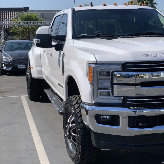 2019 Ford F350 Dually General Grabber A/T X 35/12.50R17 (5106)