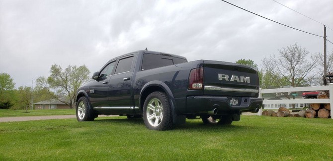 2016 Ram 1500 Laramie Limited Toyo Open Country A/T II 295/55R20 (5828)