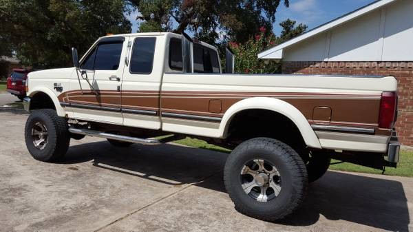 1995 Ford F250 4wd Pick-up Nitto Terra Grappler 37/12.50R17 (1323)