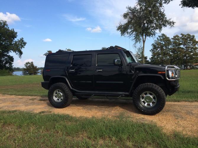 2005 Hummer H2 Base Model Toyo Open Country M/T 37/13.50R17 (625)