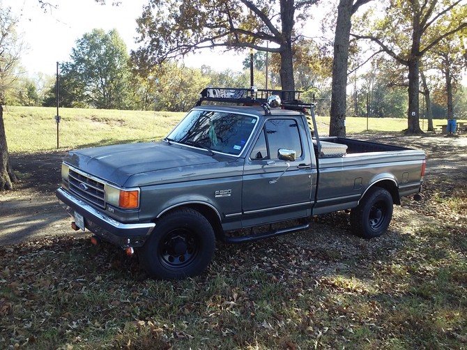 1990 Ford F250 2wd Pick-up Cooper Discoverer AT3 265/70R17 (2914)